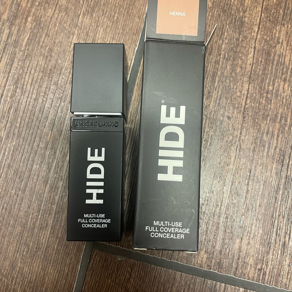 Hide full coverage concealer in Henna. Used once(was too dark for me)